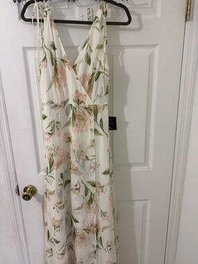 Lulu's NWT White Floral Maxi Dress with Blush and Green Print